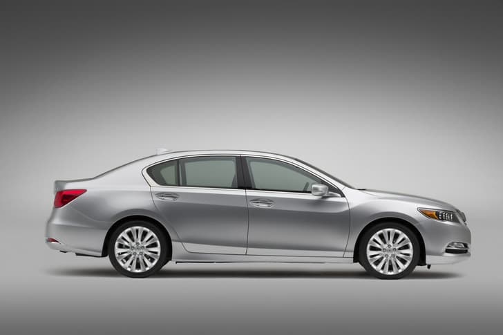 2013 Acura RLX saloon photo gallery